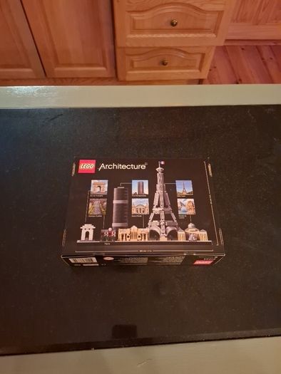 Lego Architecture Paris Skyline 21044