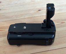 cannon battery grip & battery
