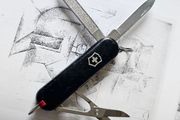 Vintage Victorinox Classic Sd Signature Discontinued Model 58mm Swiss Army Knife Keychain tool