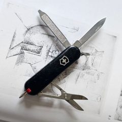 Vintage Victorinox Classic Sd Signature Discontinued Model 58mm Swiss Army Knife Keychain tool