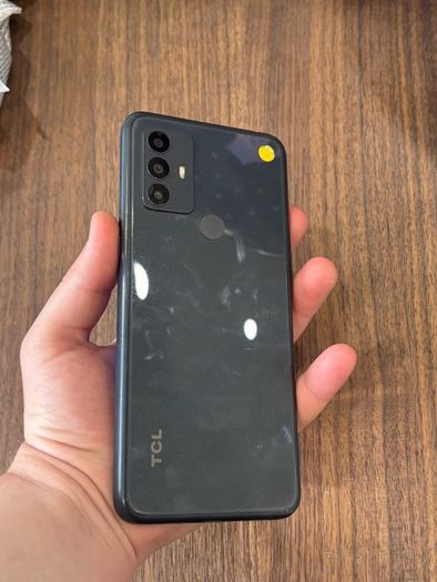 TCL 30 SE phone