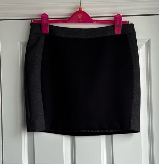 Bnwt mini skirt from Next - sz 10/12