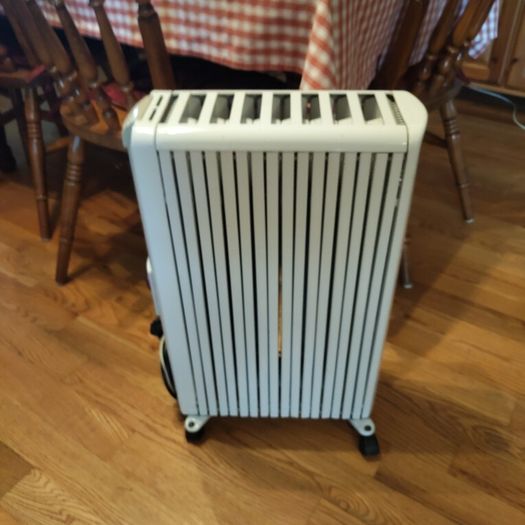 DeLonghi Radiator