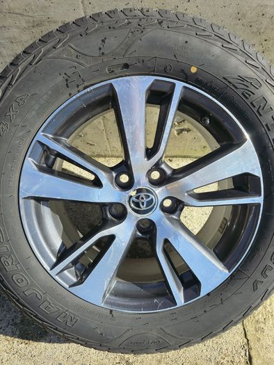 Genuine Toyota RAV4, Nissan, Mazda 17" Alloys & Tyres