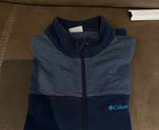 top zip hoodie navy. Columbia original. Man .