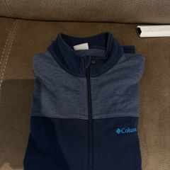 top zip hoodie navy. Columbia original. Man .