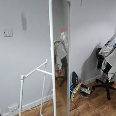 Standing mirror