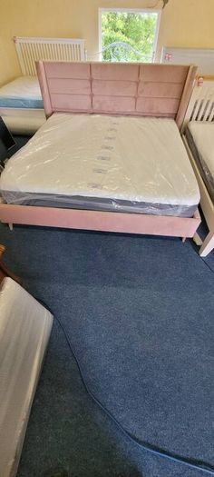 6ft Silent night Pink bedframe + Emma 6ft Mattress