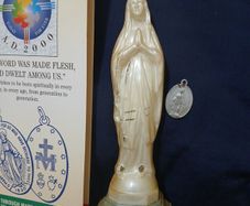 Miraculous Medal. Medal Vintage Statue of Our Lady