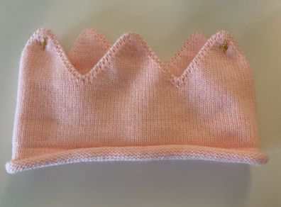 Baby knitted crown headband