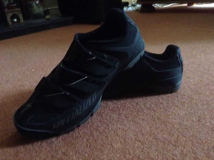Ladies cycling shoes Specialized size 40