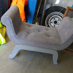 chaise lounge
