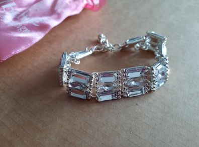Brand new silver costume jewellery bracelet