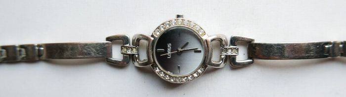 Vintage Beautiful Lorus Ladies Quartz Watch