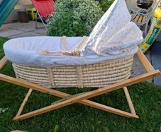 Moses basket barely used