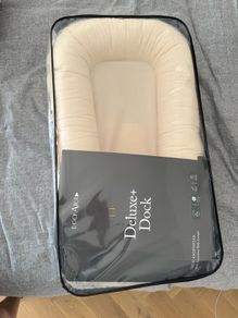 Brand New Unused Dockatot Deluxe+ in Sand