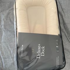 Brand New Unused Dockatot Deluxe+ in Sand