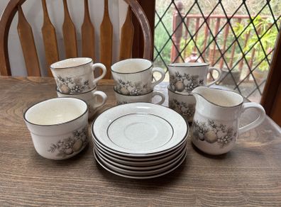 Arklow Honey Stone Erin Harvest Tea / Coffee Set