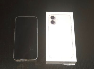 iPhone 16 Plus 128GB White  Excellent Condition