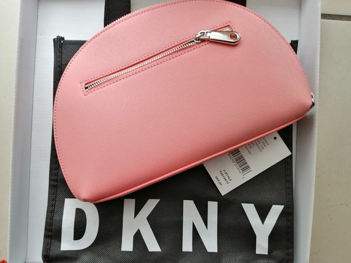 Dkny