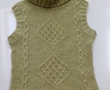 Ladies Wool Top Size 8