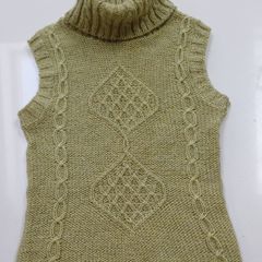Ladies Wool Top Size 8