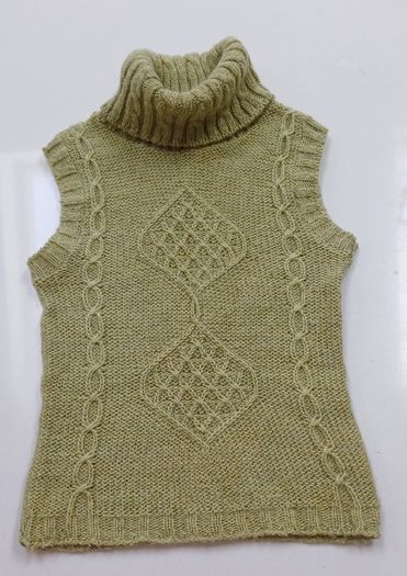 Ladies Wool Top Size 8