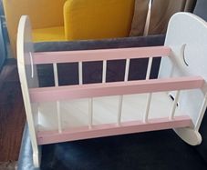 doll bed