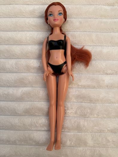 Shrek Princesses Princess Fiona Kung Fu Action Doll Dreamworks 2007 Used Her legs are a bit too lose Please see photos
