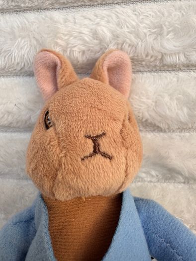 The World Of Beatrix Potter Soft Plush Bunny Peter Rabbit with Carrot approx. 15 cm. Used Please see photos