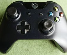 Xbox One Official Wireless Controller