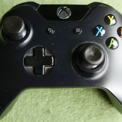 Xbox One Official Wireless Controller