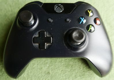 Xbox One Official Wireless Controller