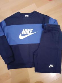Nike Sweater & Shorts Set Size M (10-12 yrs)