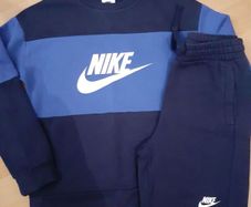 Nike Sweater & Shorts Set Size M (10-12 yrs)