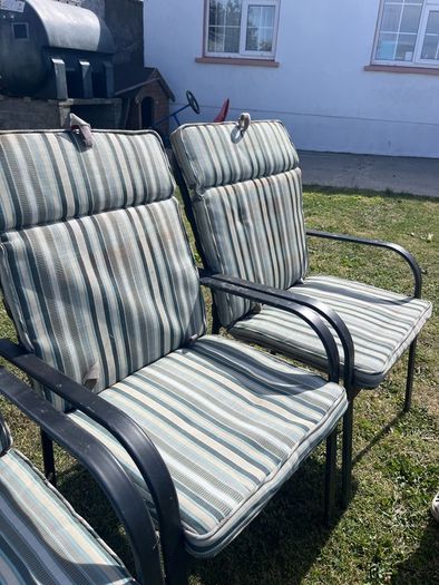 patio chairs Free