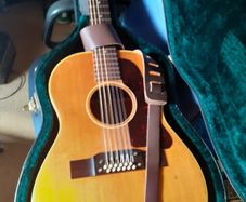 Gibson B-25-12 rare vintage guitar 12 strings and case