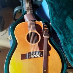 Gibson B-25-12 rare vintage guitar 12 strings and case
