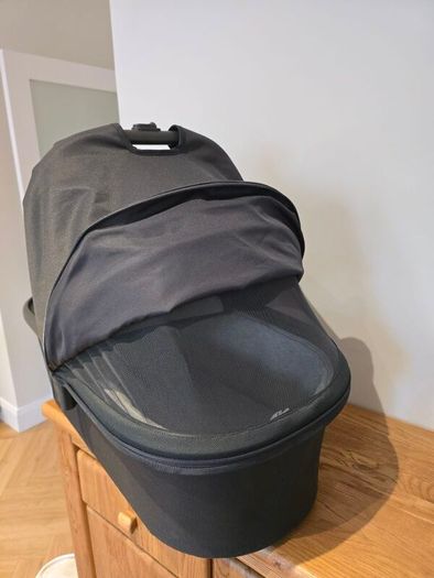 Uppababy Vista V2 Travel System and Buggyboard