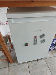 fridge under counter