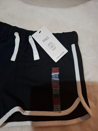 New M&S shorts size 8-9 years