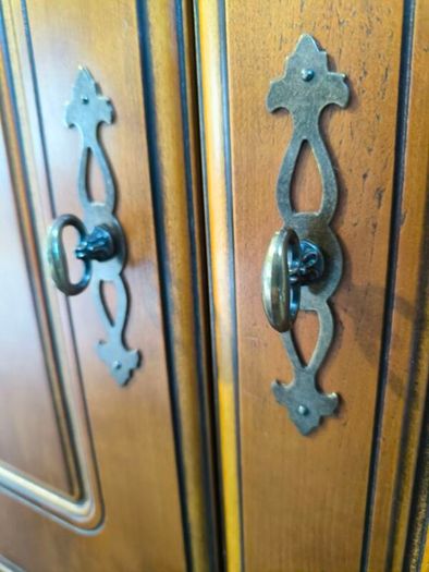 Rossmore Solid Wood Wardrobe