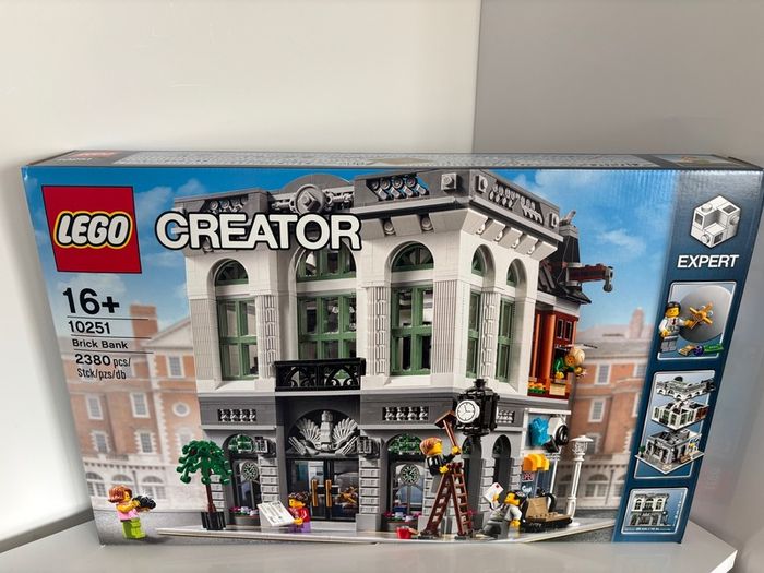 LEGO Creator Lot 6 Sets - 10232 10251 10246 10260 10218 10243