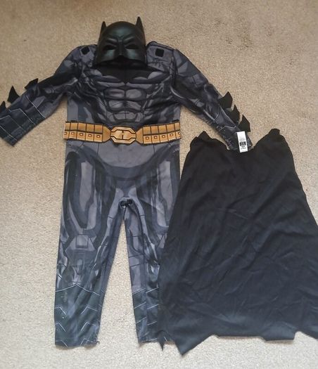 Batman Halloween Costume - Age 3 to 4