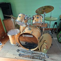 Drum Kit Yamaha (Collection in Clare)