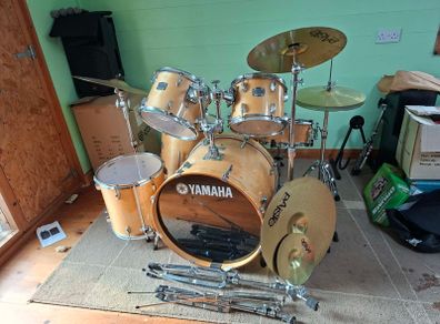 Drum Kit Yamaha (Collection in Clare)