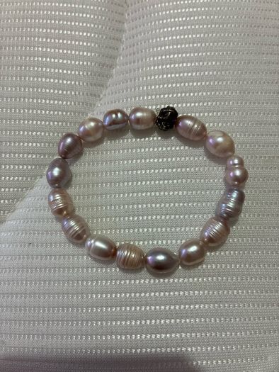pearl bracelet