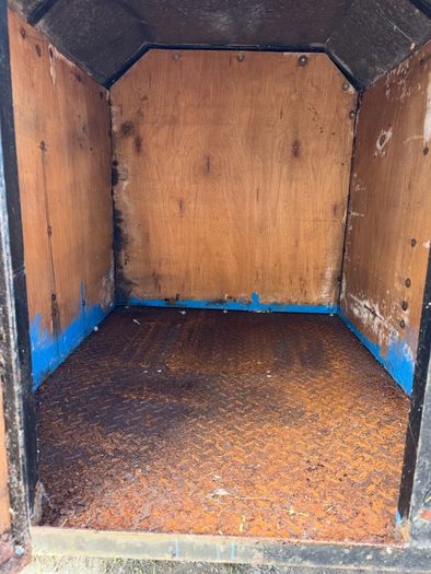 dog trailer