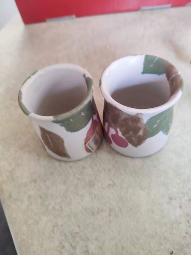 Set Of 2 Small Vessel By Conwy Pottery.