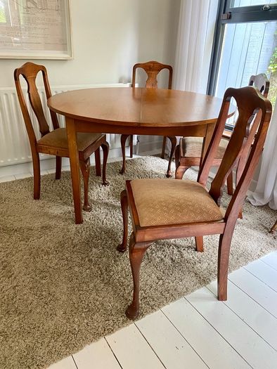 Mid-century extendable dining table & vintage chairs